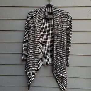 BCBG Maxazria Black White Open Front Cardigan size S/M